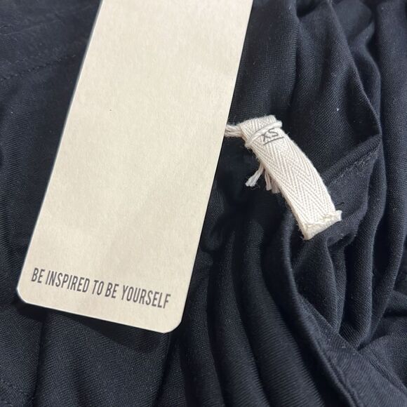 Lanston Revolve black lined tank top tunic NWT size XS - Picture 9 of 11